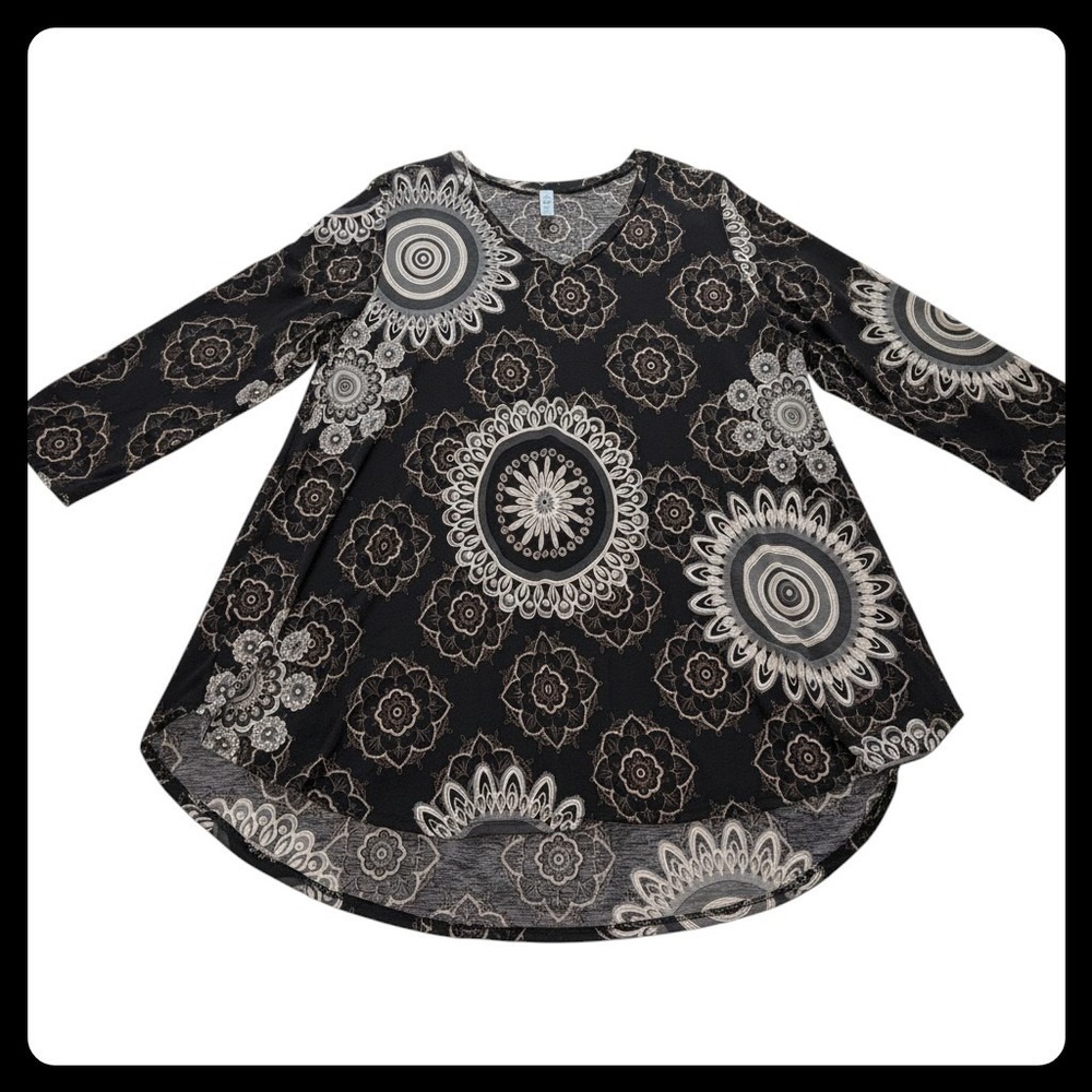 Paisley Grace Tunic Top Women 2XL Black Mandala 3/4 Sleeve V-Neck Casual